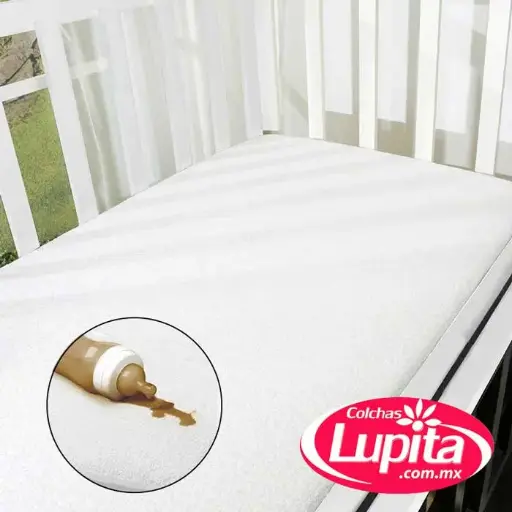 [000361120003] PROTECTOR IMPERMEABLE BABY CCC (Vianney 23)